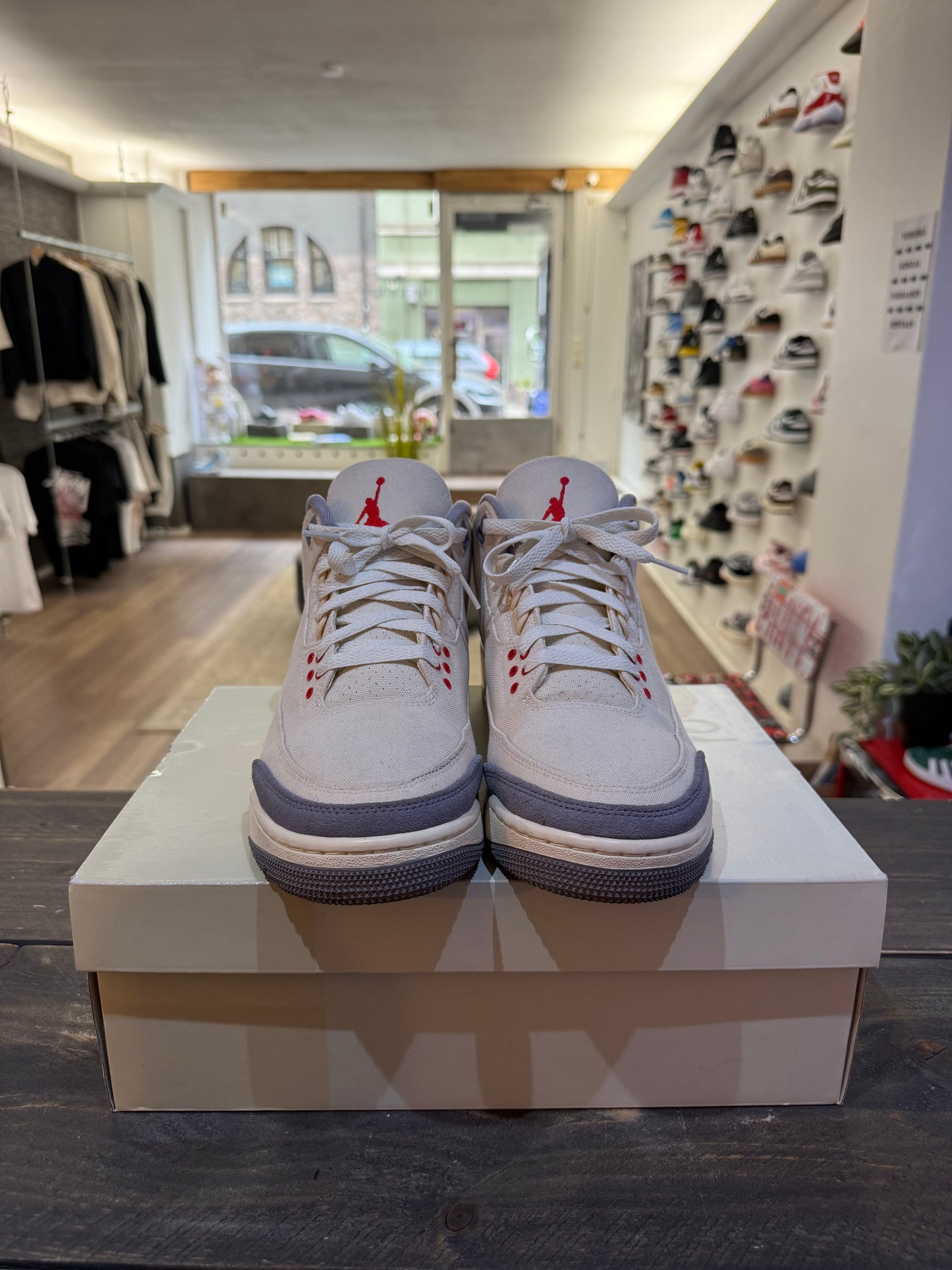 Jordan 3 Retro Muslin (Eu: 43)