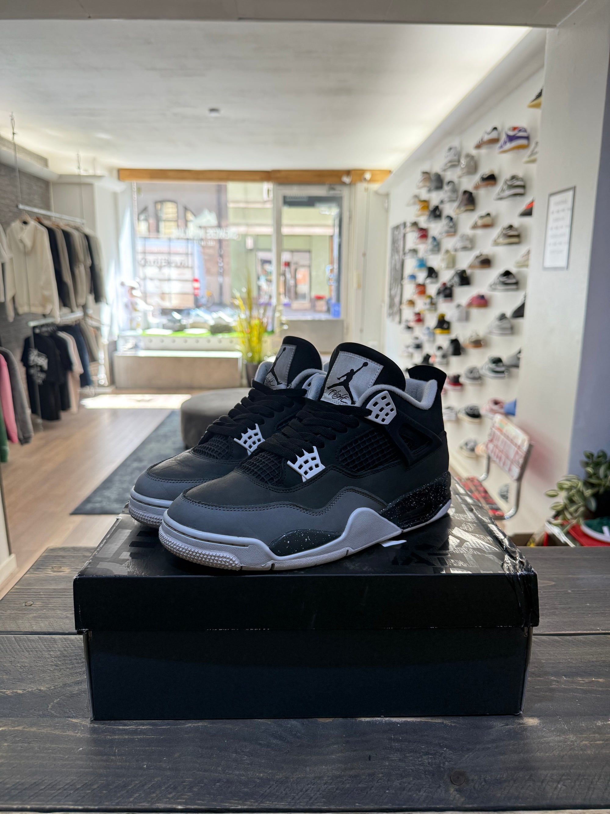 Jordan 4 Retro Fear (2024) (Eu: 43)