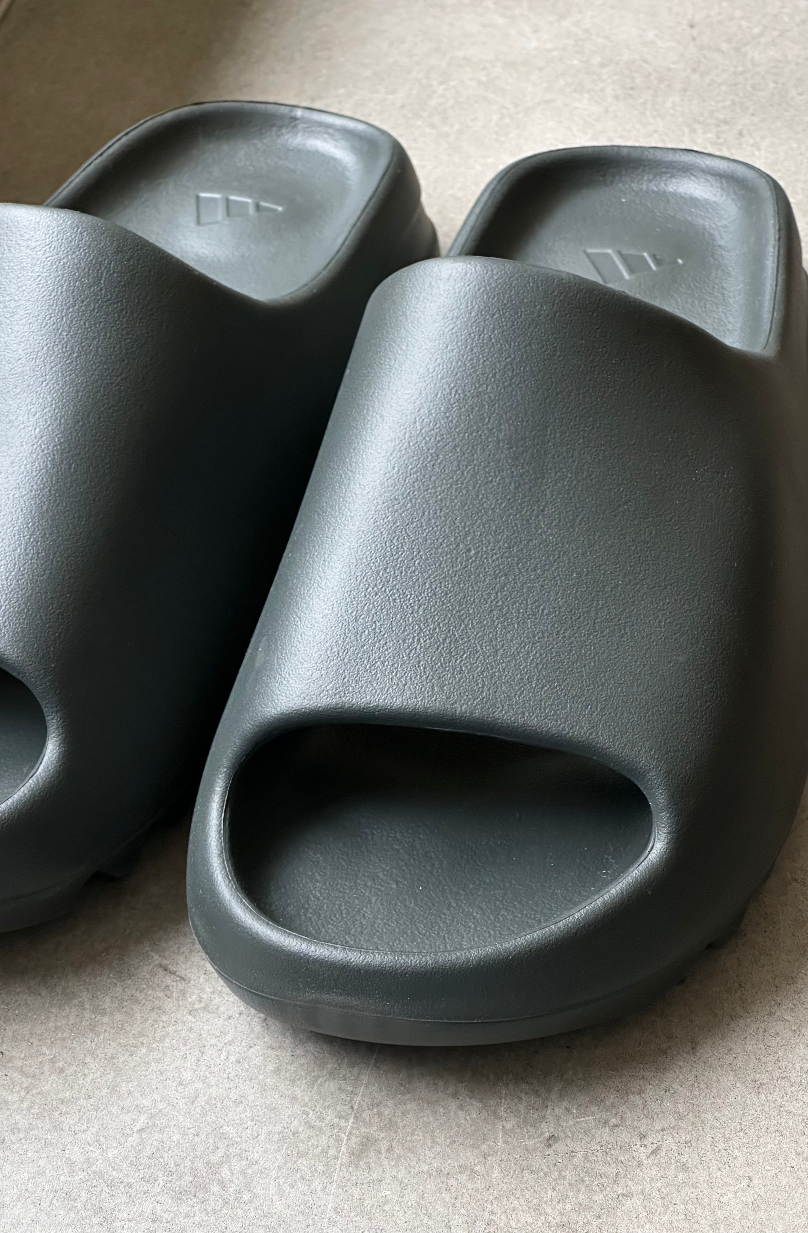 Yeezy Slide