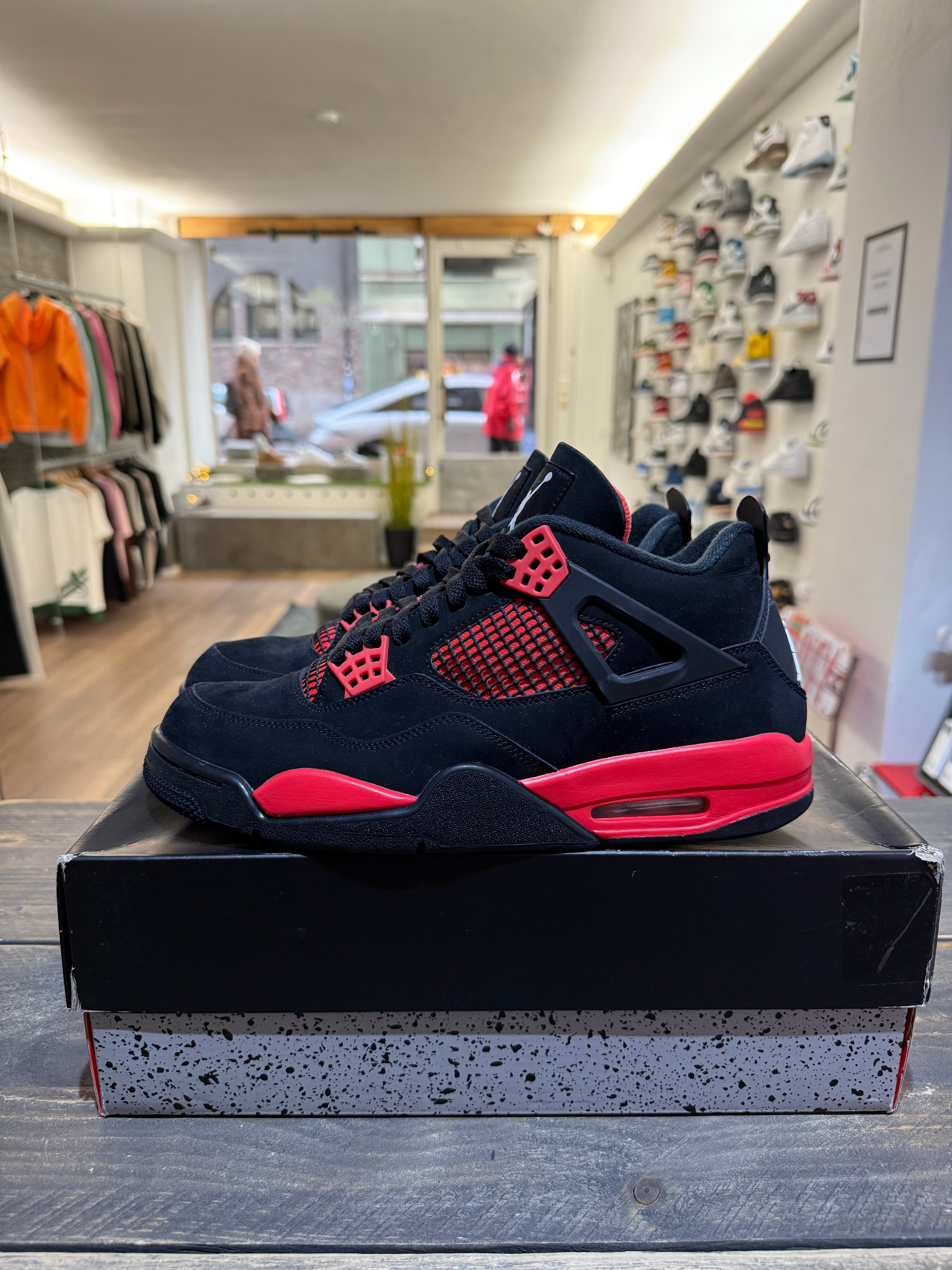 Jordan 4 Retro Red Thunder (Eu: 44,5)