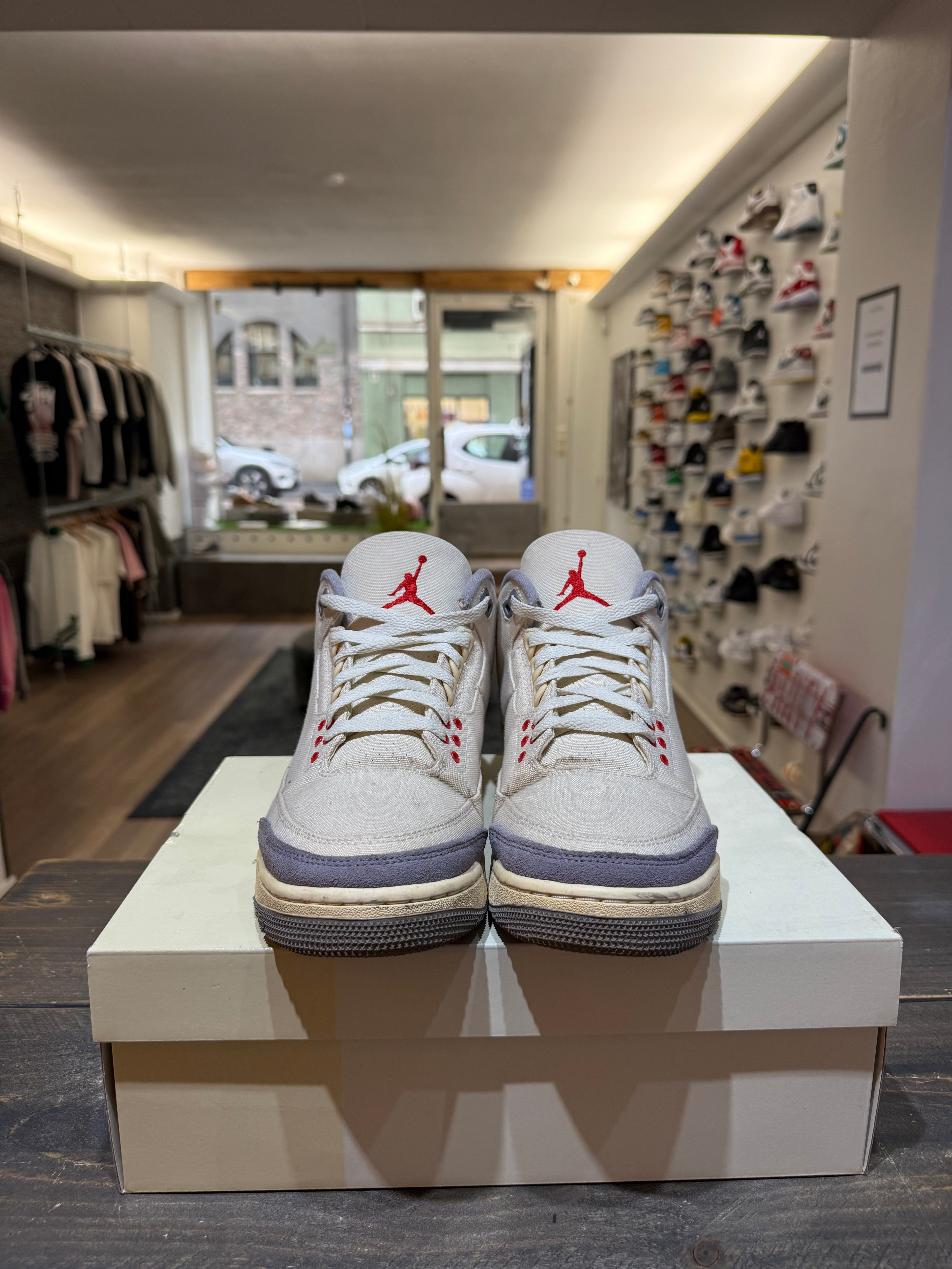 Jordan 3 Retro Muslin (Eu: 42,5)