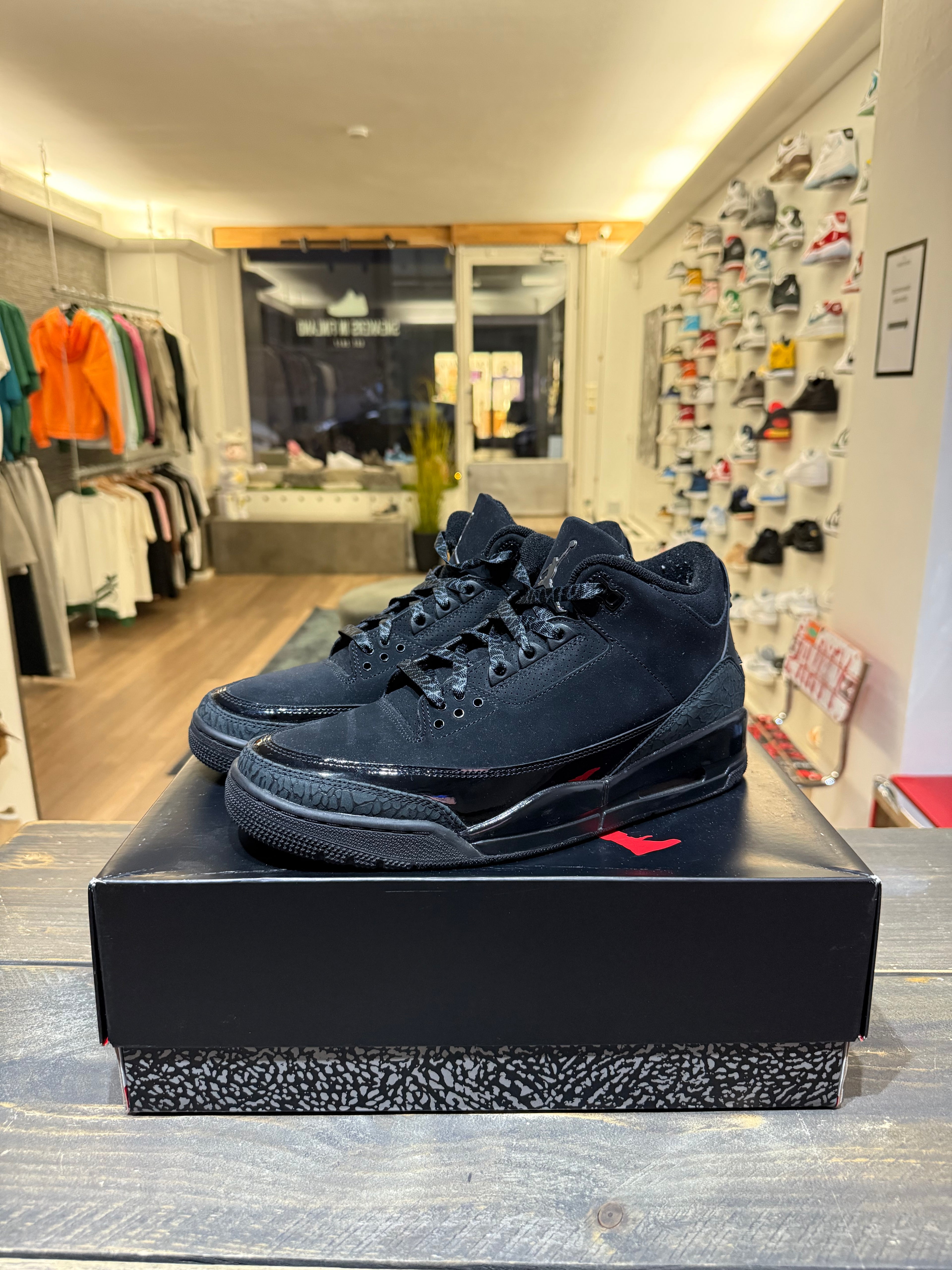 Jordan 3 Retro Black Cat (2025) (Eu: 44,5)