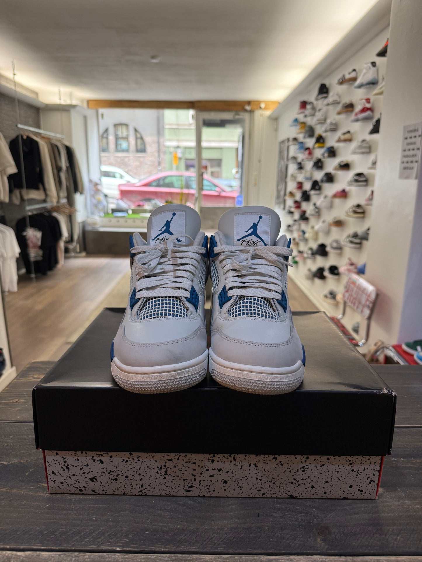 Jordan 4 Retro Military Blue (2024) (Eu: 44,5)
