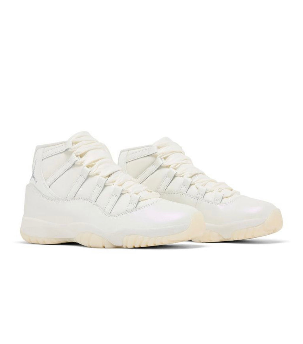 Jordan 11 Retro Pearl (Women's)