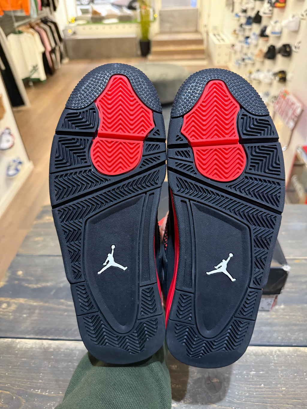 Jordan 4 Retro Red Thunder (Eu: 44,5)