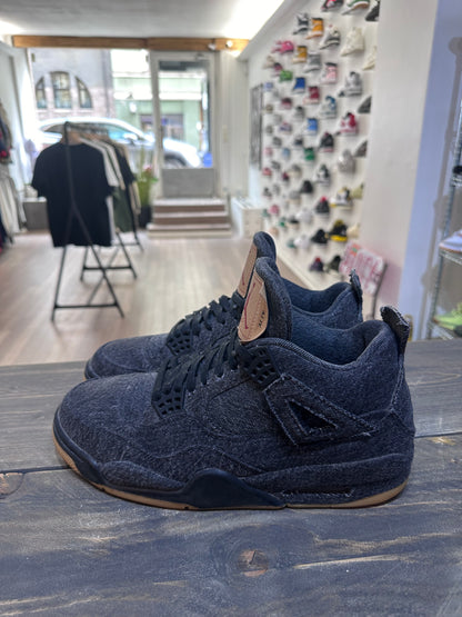 Jordan 4 Retro Levi's Black (Blank Tag) (Eu:44)