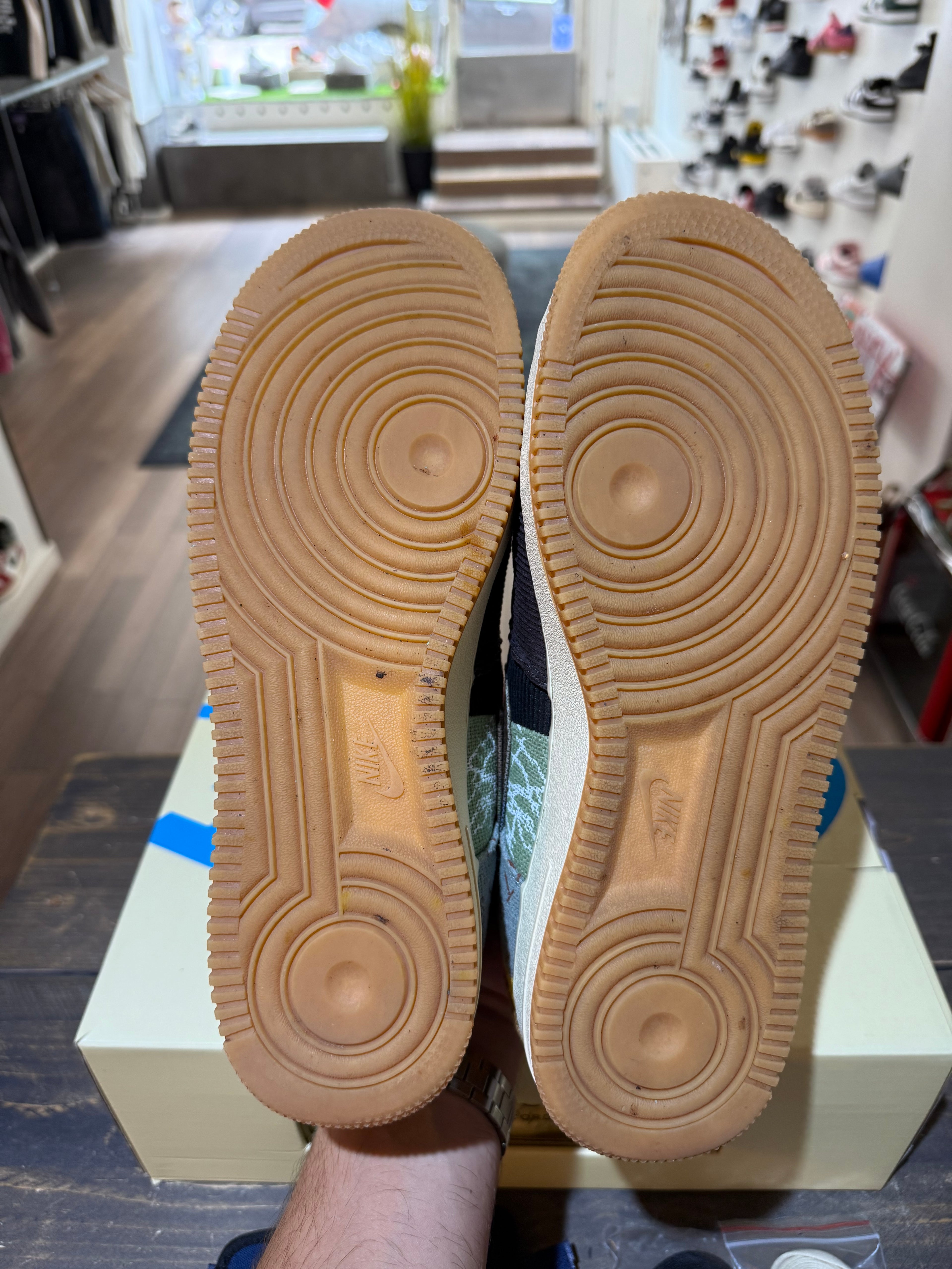 Nike Air Force 1 Low Travis Scott Cactus Jack (Eu:43)