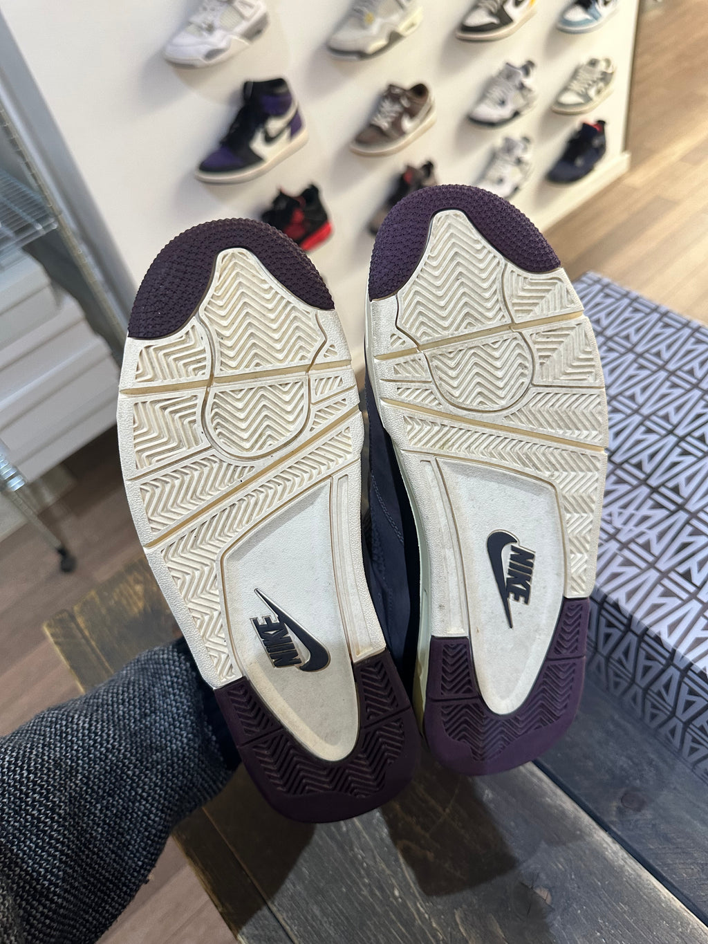 Jordan 4 Retro A Ma Maniére Violet Ore (Eu:42.5)