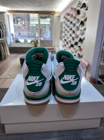 Jordan 4 Retro SB Pine Green (Eu: 44,5)