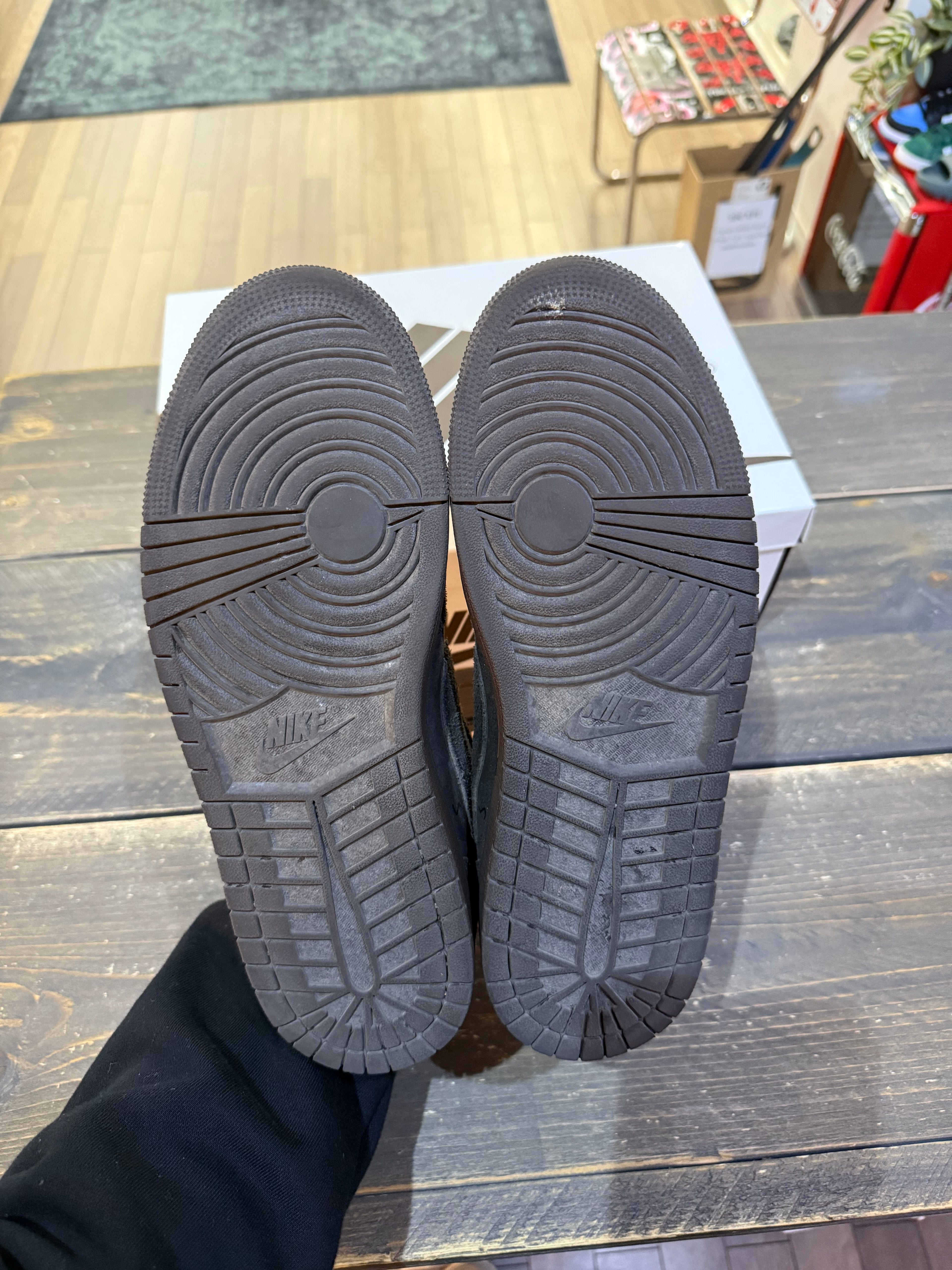 Jordan 1 Retro Low OG SP Travis Scott Velvet Brown (Eu:43)