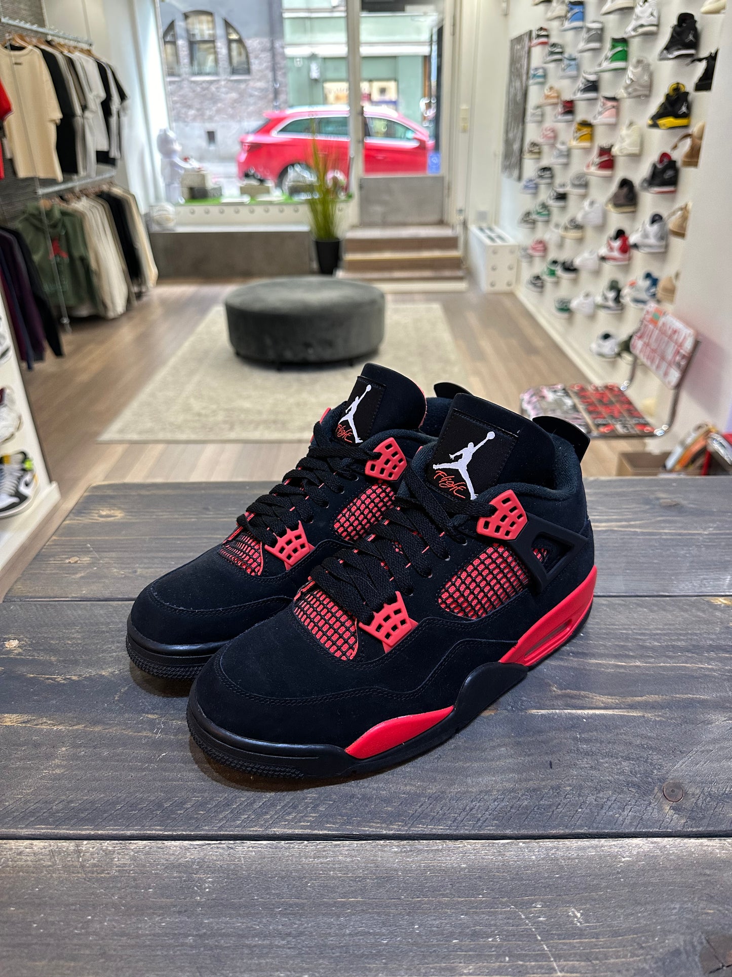 Jordan 4 Retro Red Thunder (Eu: 44)