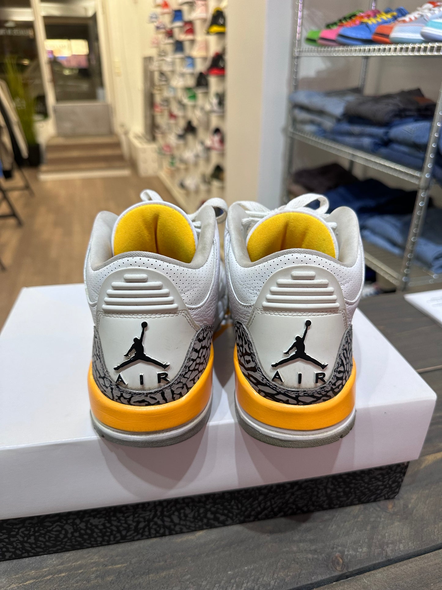 Jordan 3 Retro Laser Orange (Eu: 41)