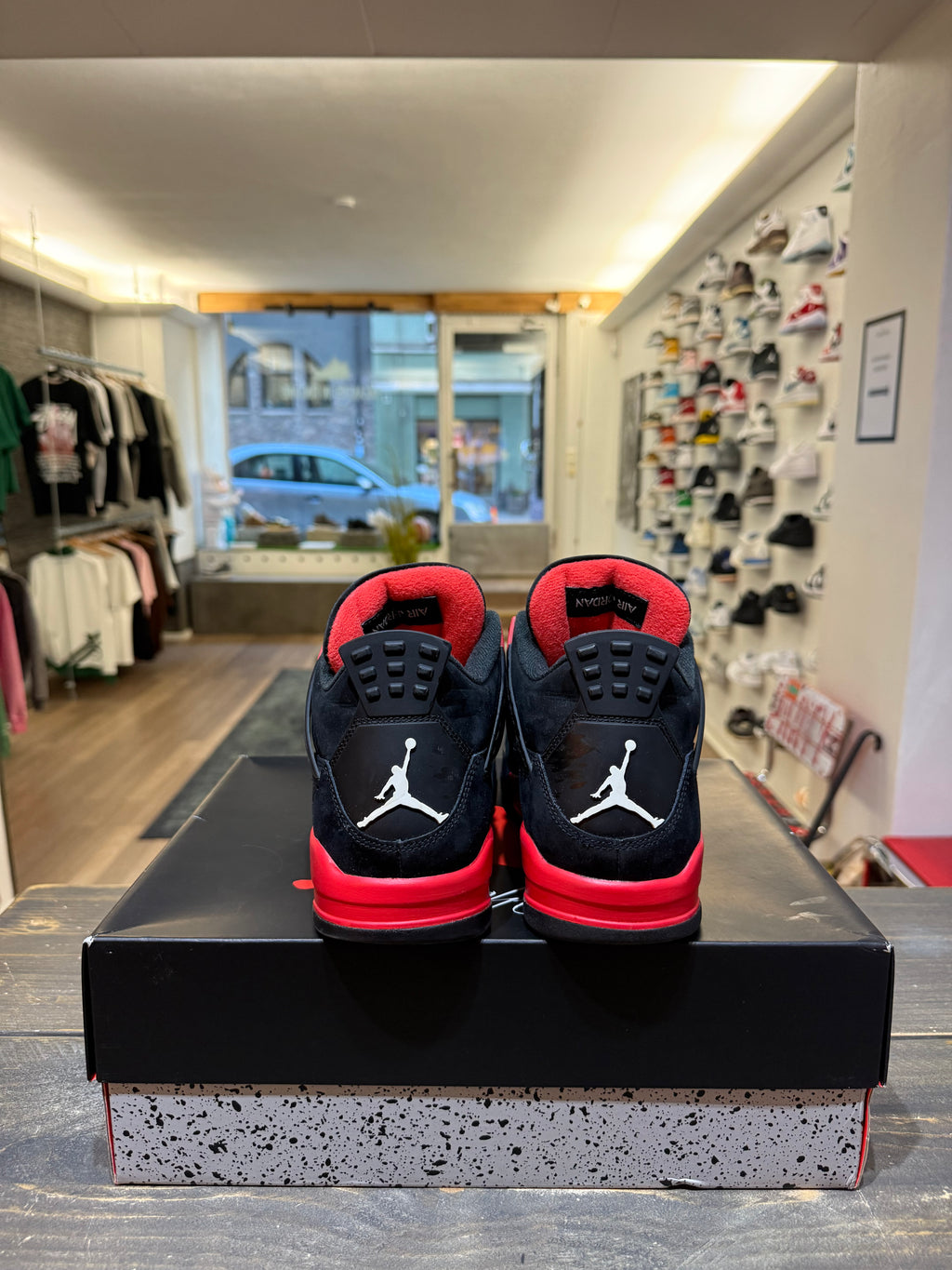 Jordan 4 Retro Red Thunder (Eu: 43)