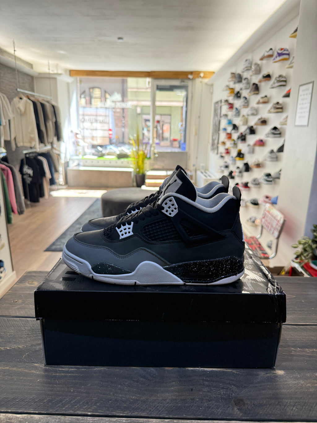 Jordan 4 Retro Fear (2024) (Eu: 43)