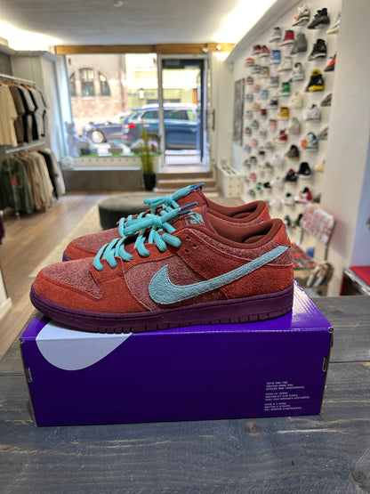 Nike SB Dunk Low Mystic Red Rosewood (Eu: 46)