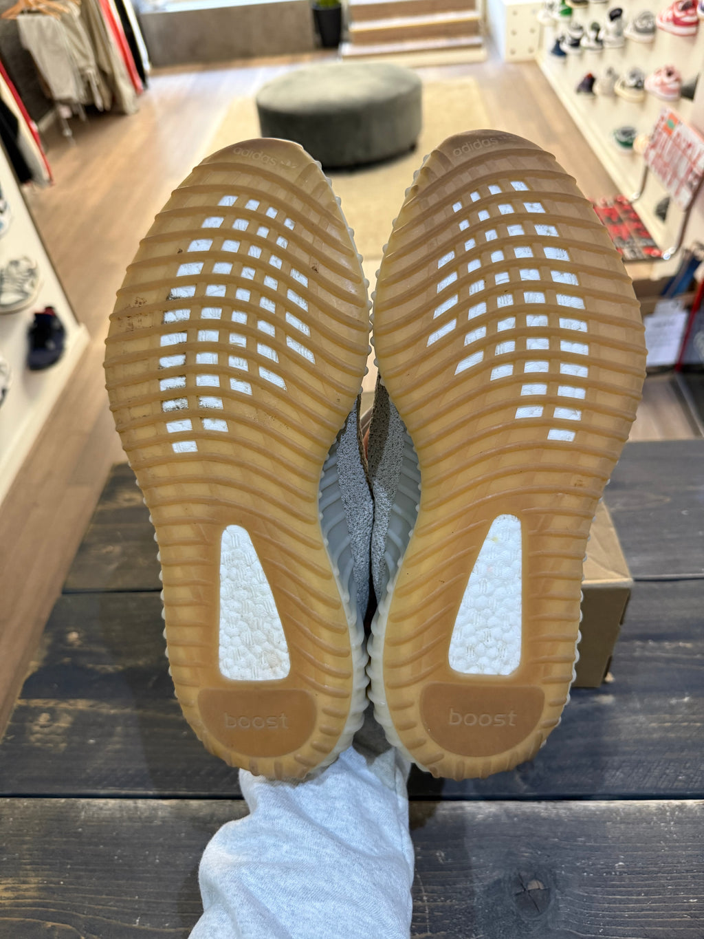 Yeezy Boost 350 V2 Sesame (Eu: 43 1/3)