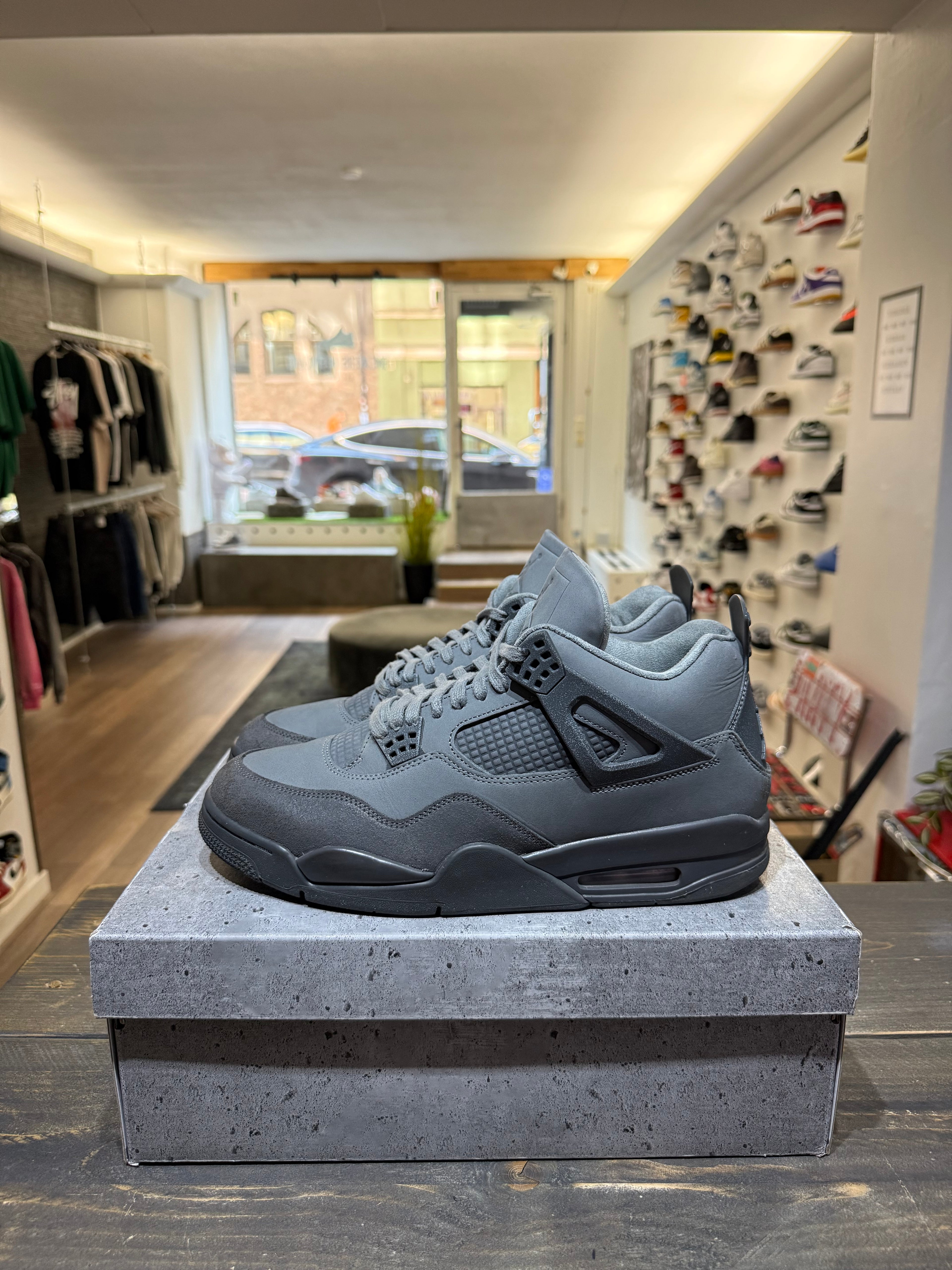 Jordan 4 Retro SE Paris Olympics Wet Cement (EU: 46)