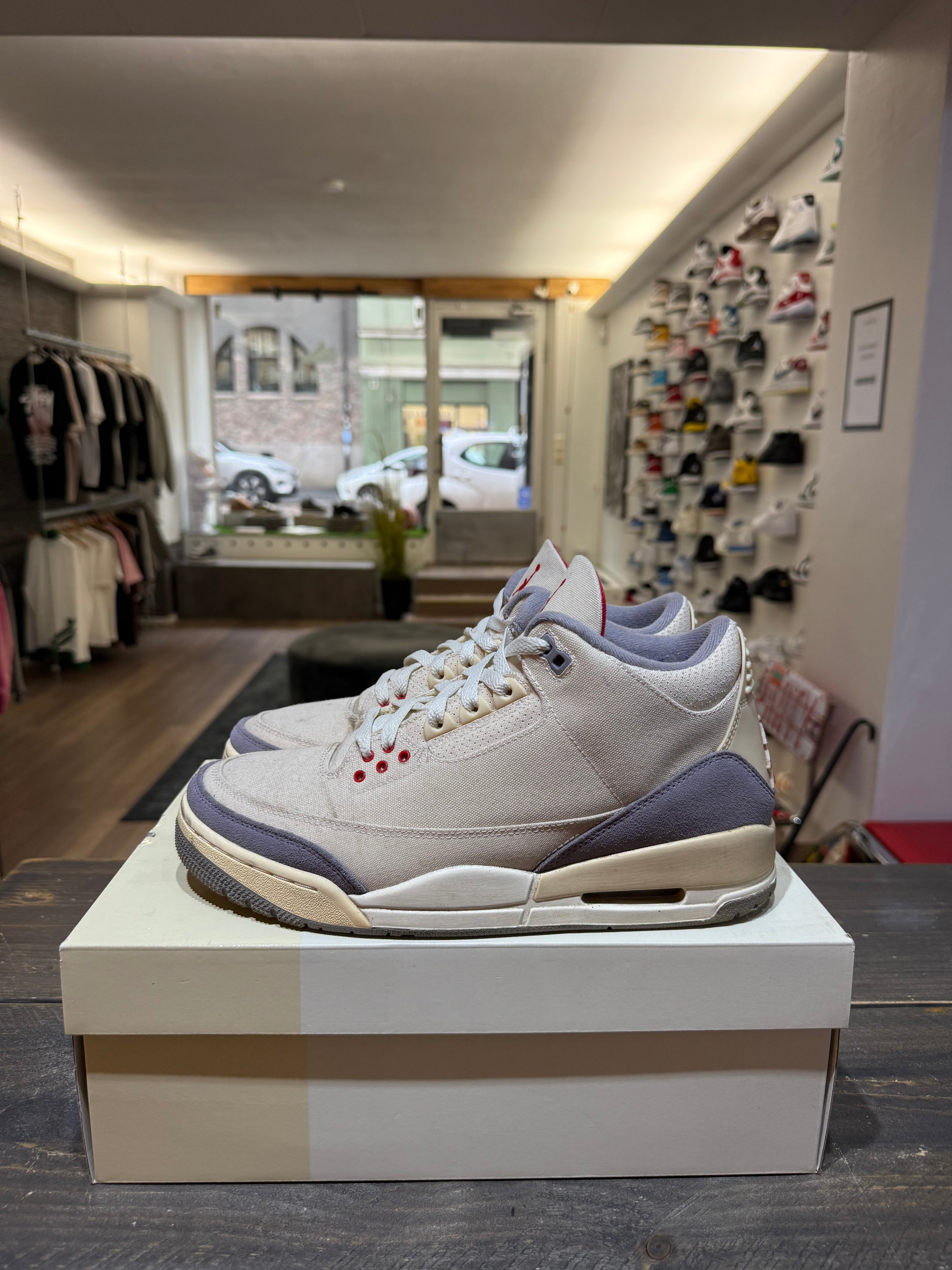 Jordan 3 Retro Muslin (Eu: 42,5)