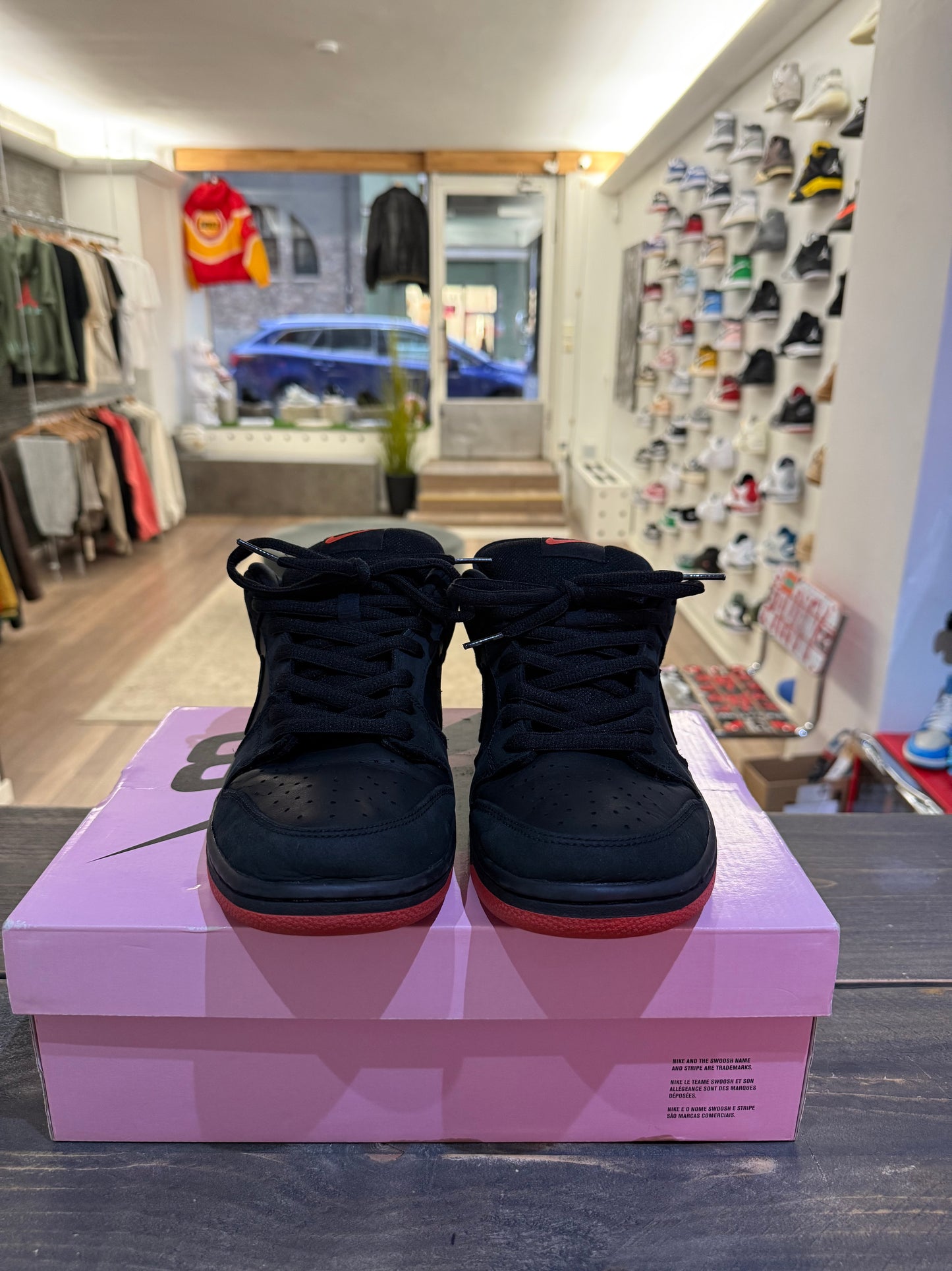 Nike SB Dunk Low Black Pigeon (Eu: 46)