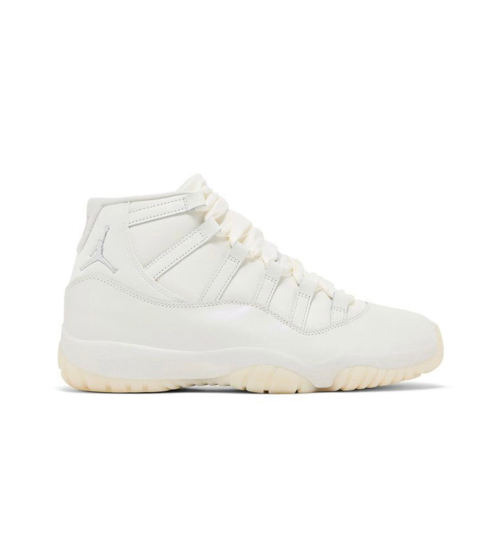 Jordan 11 Retro Pearl (Women's)