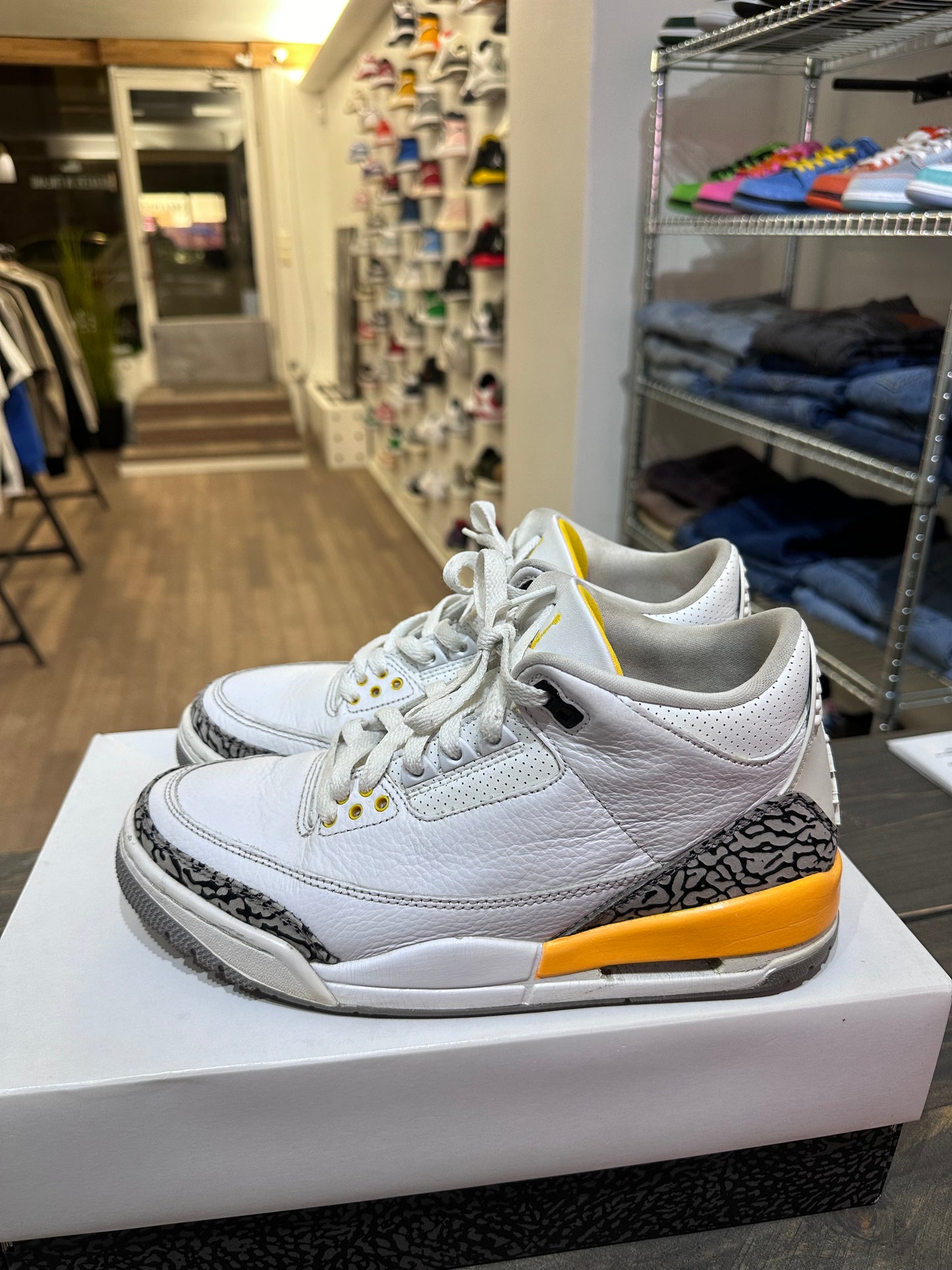 Jordan 3 Retro Laser Orange (Eu: 41)