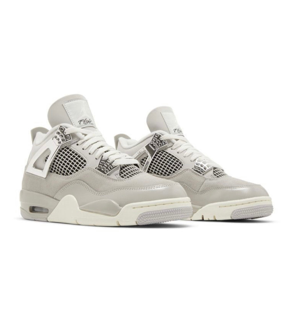 Jordan 4 Retro Frozen Moments (W)