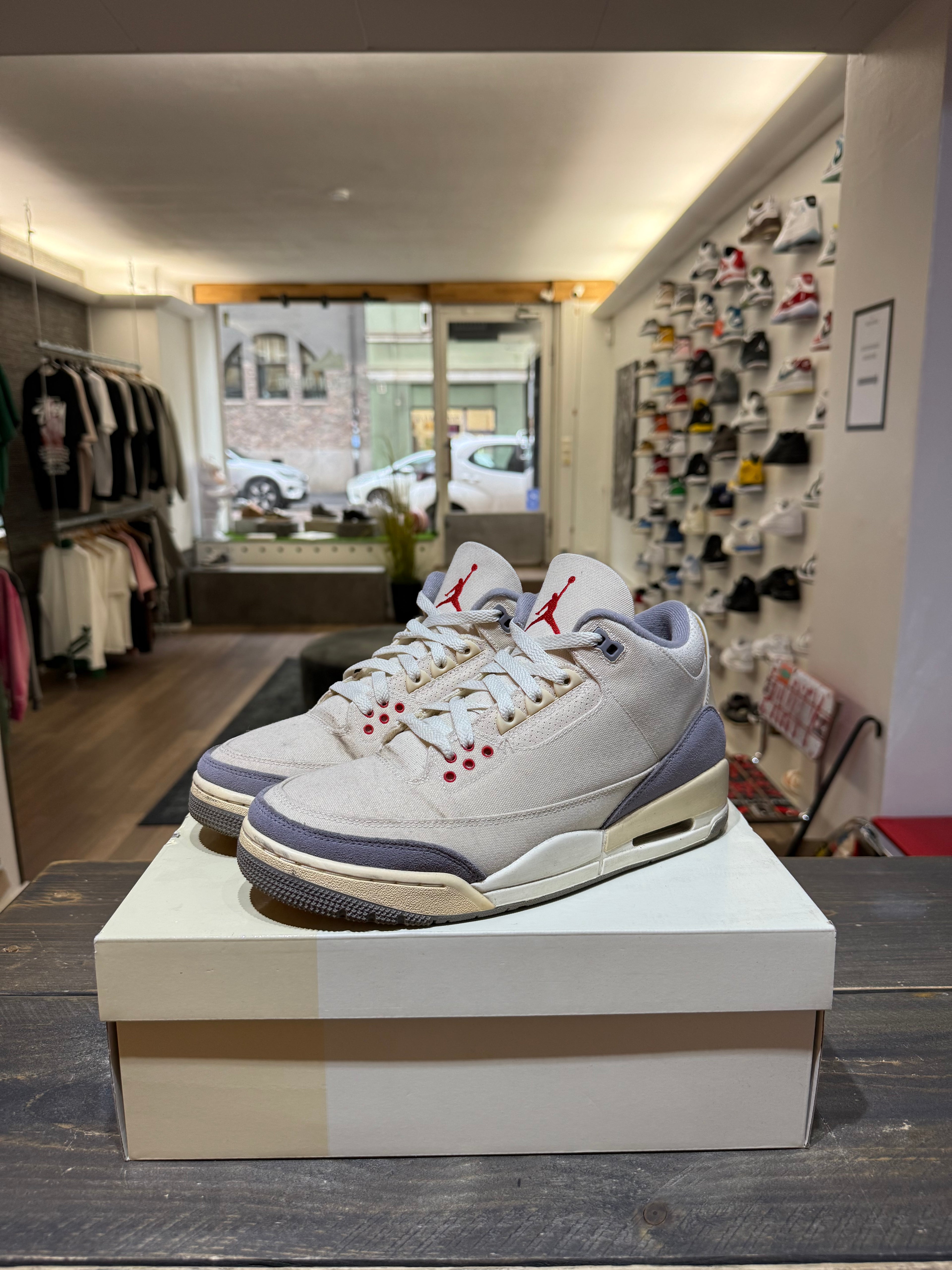Jordan 3 Retro Muslin (Eu: 42,5)