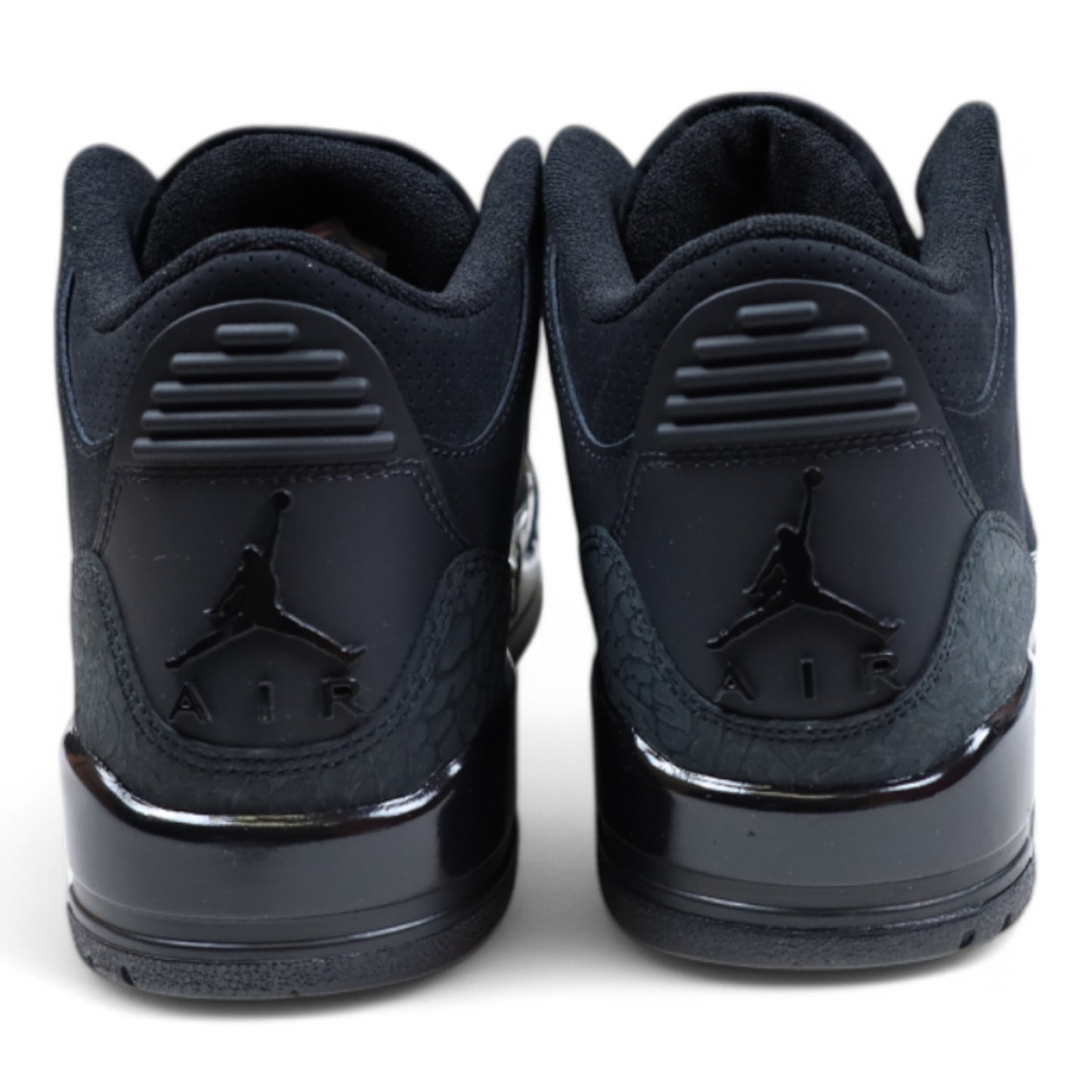 Jordan 3 Retro Black Cat (2025)